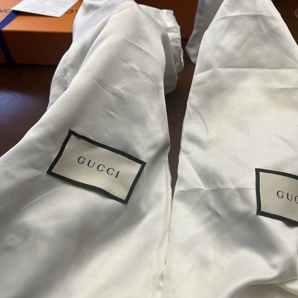 Gucci
Women's Zumi Pointed-Toe Pumps - Picture 8 of 8